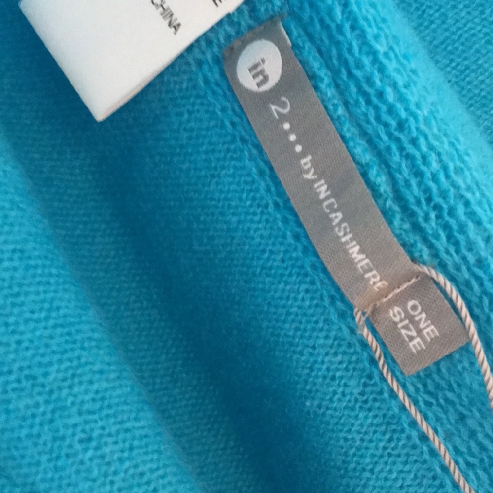 Turquoise cashmere Shrug /poncho - Picture 2 of 6